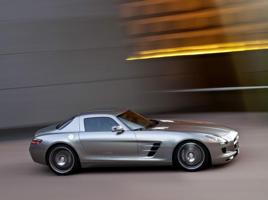  Mercedes-Benz SLS AMG 2010 года  (фото 336 из 526)